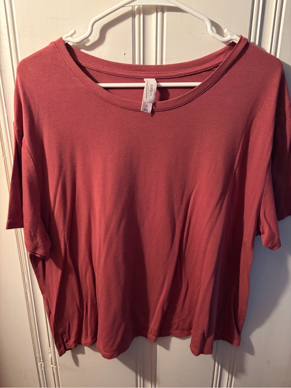 Auden Short Sleeve Crew Tee in Rosewood